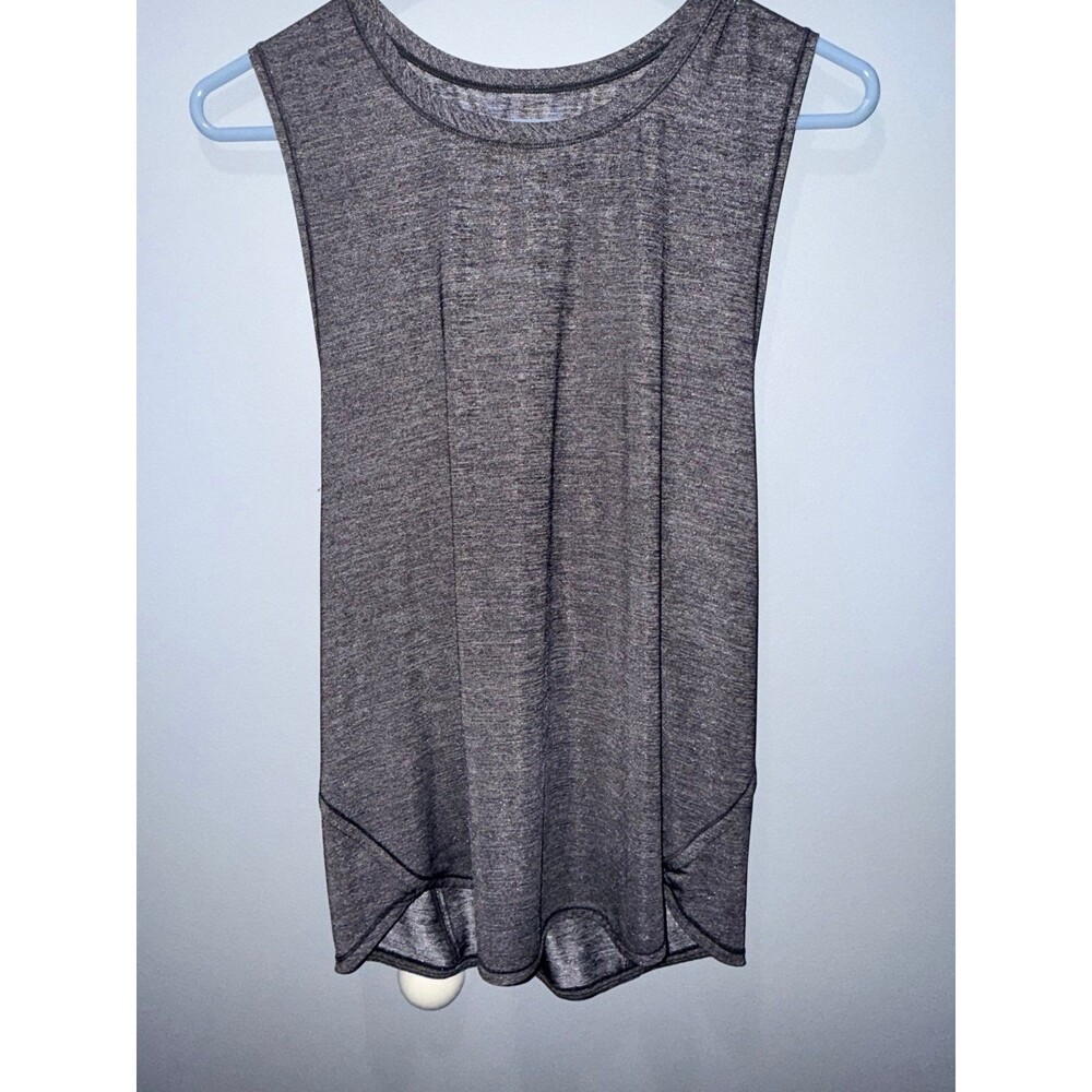 Lululemon size 6 cinch tank